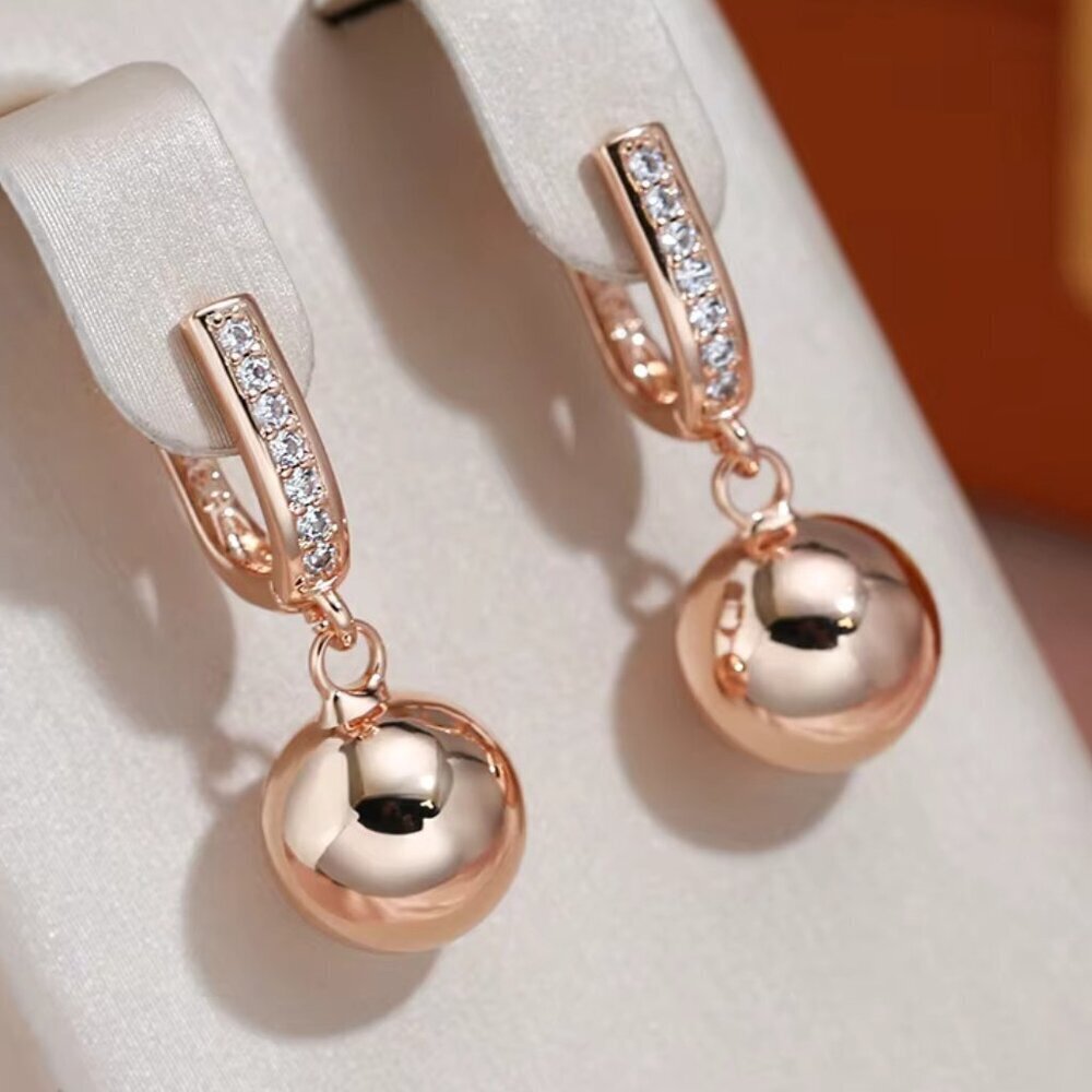 NEW 585 Rose Gold Small Round Elegant Rhinestone Hoops